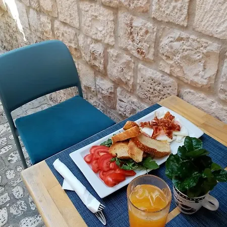 & Stars Free Parking Guest house 4*