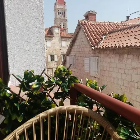& Stars Free Parking 4* Trogir