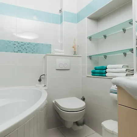 Old Town Stars With Free Parking 4* Trogir