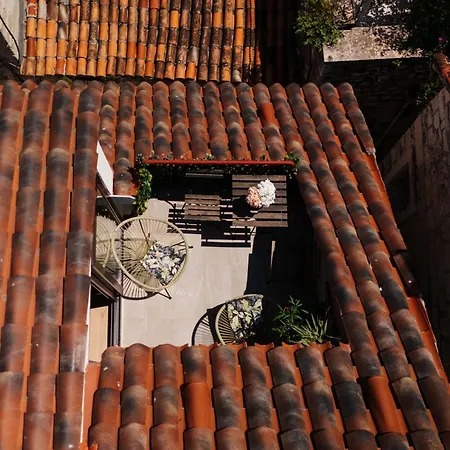 Old Town Stars With Free Parking Trogir