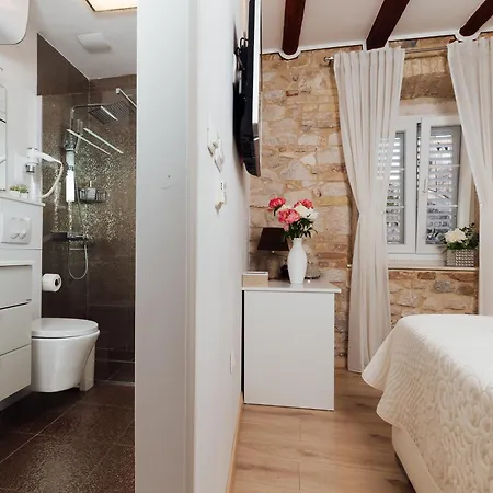 Old Town Stars With Free Parking Guest house 4*