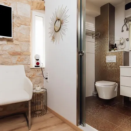 Old Town Stars With Free Parking Pensión 4*