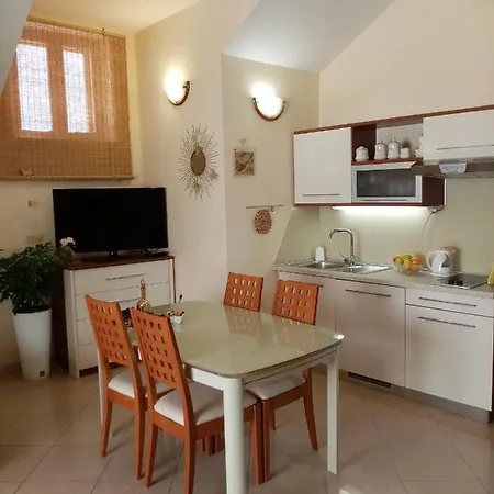 Pensionat & Stars Free Parking Trogir